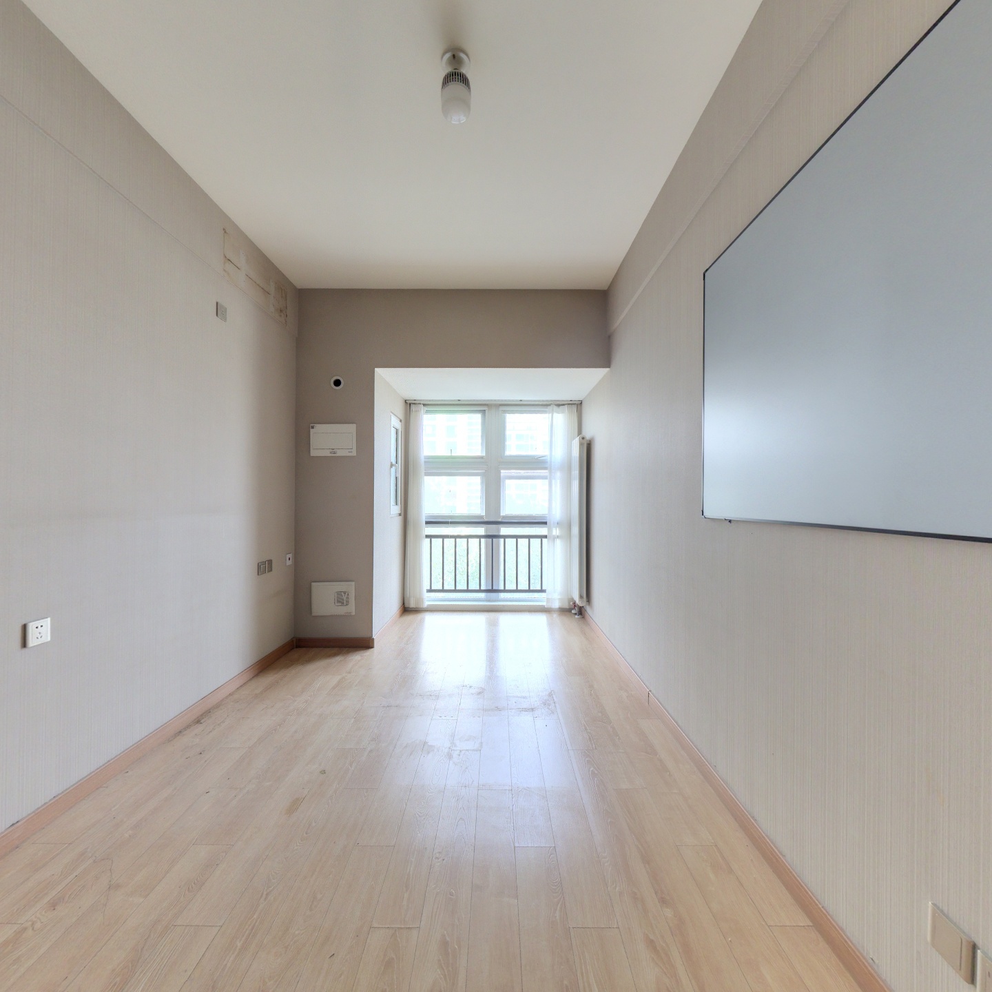 万科城际之光 1室1厅 北