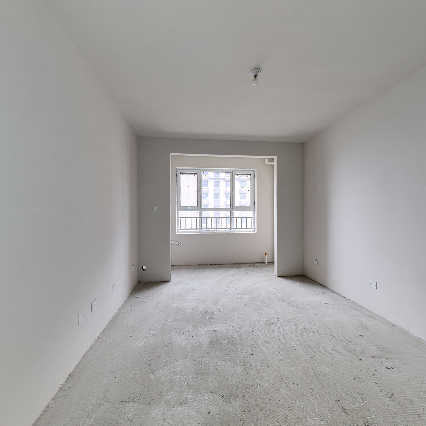 冠云路南侧配套齐全出门集贸市场1000米二康医院