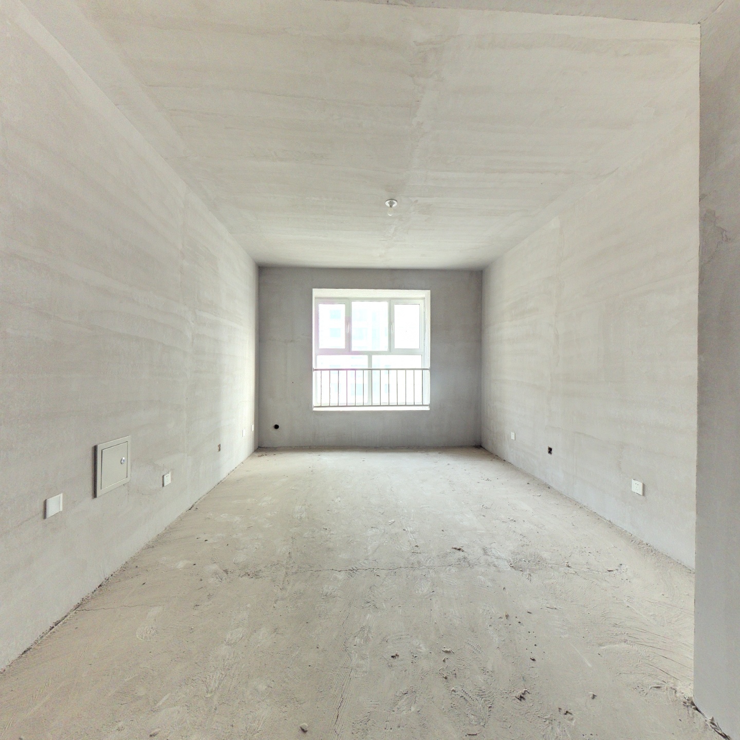 此房满五唯一，全阳两居，视野好采光好，看房方便