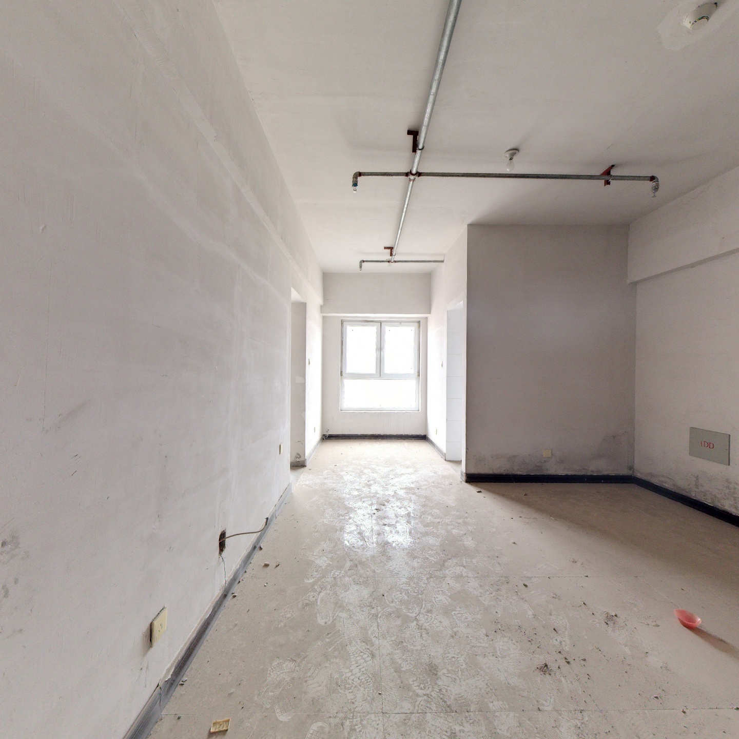 弘德缘小区，环境好，地理位置优越，交通购物方便