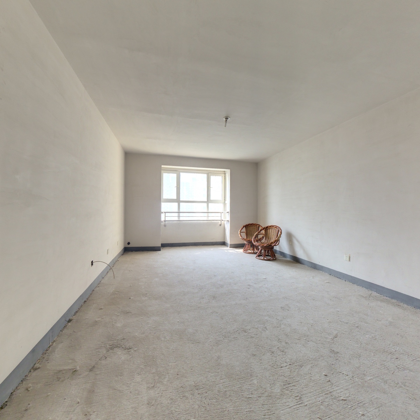 水岸花城 3室2厅 南 北