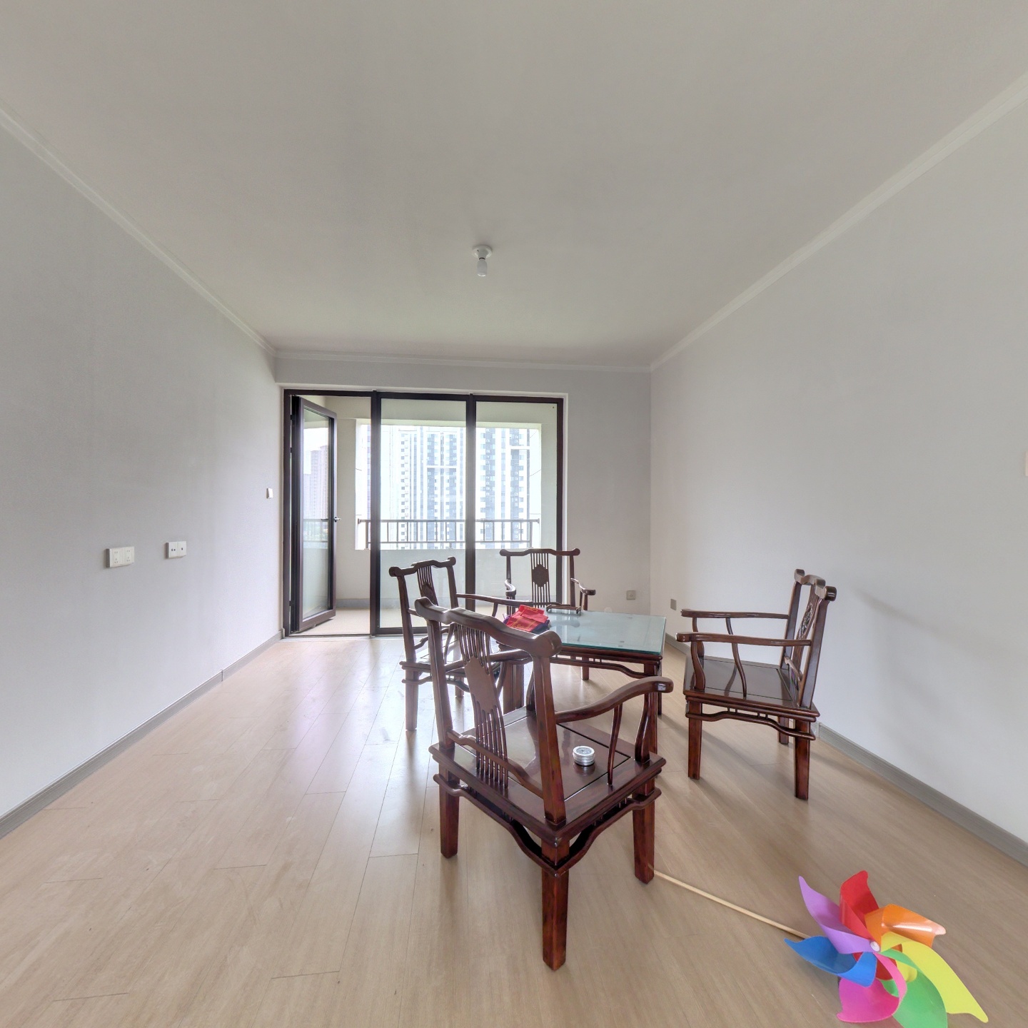 中国铁建樾府国际 3室2厅 南 北