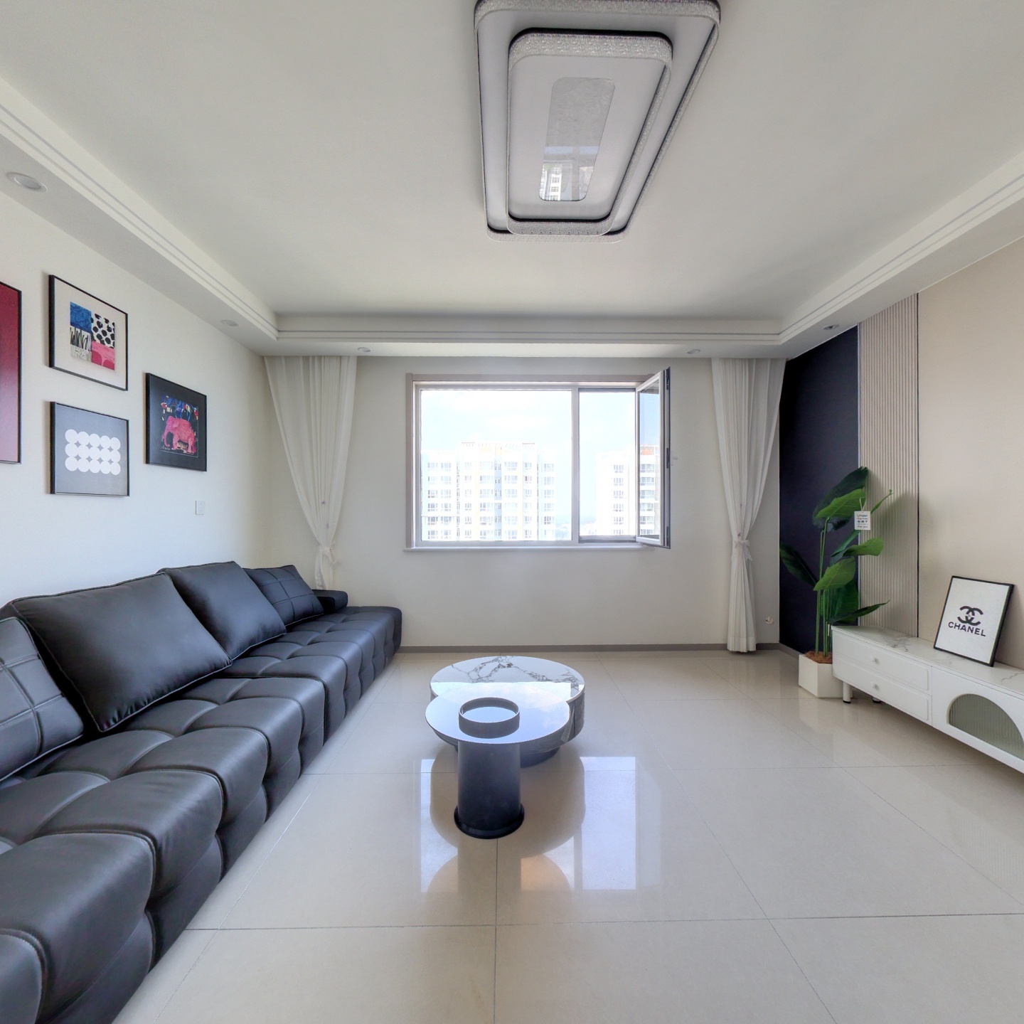 107国道边，838站牌旁。精装两居品牌定制