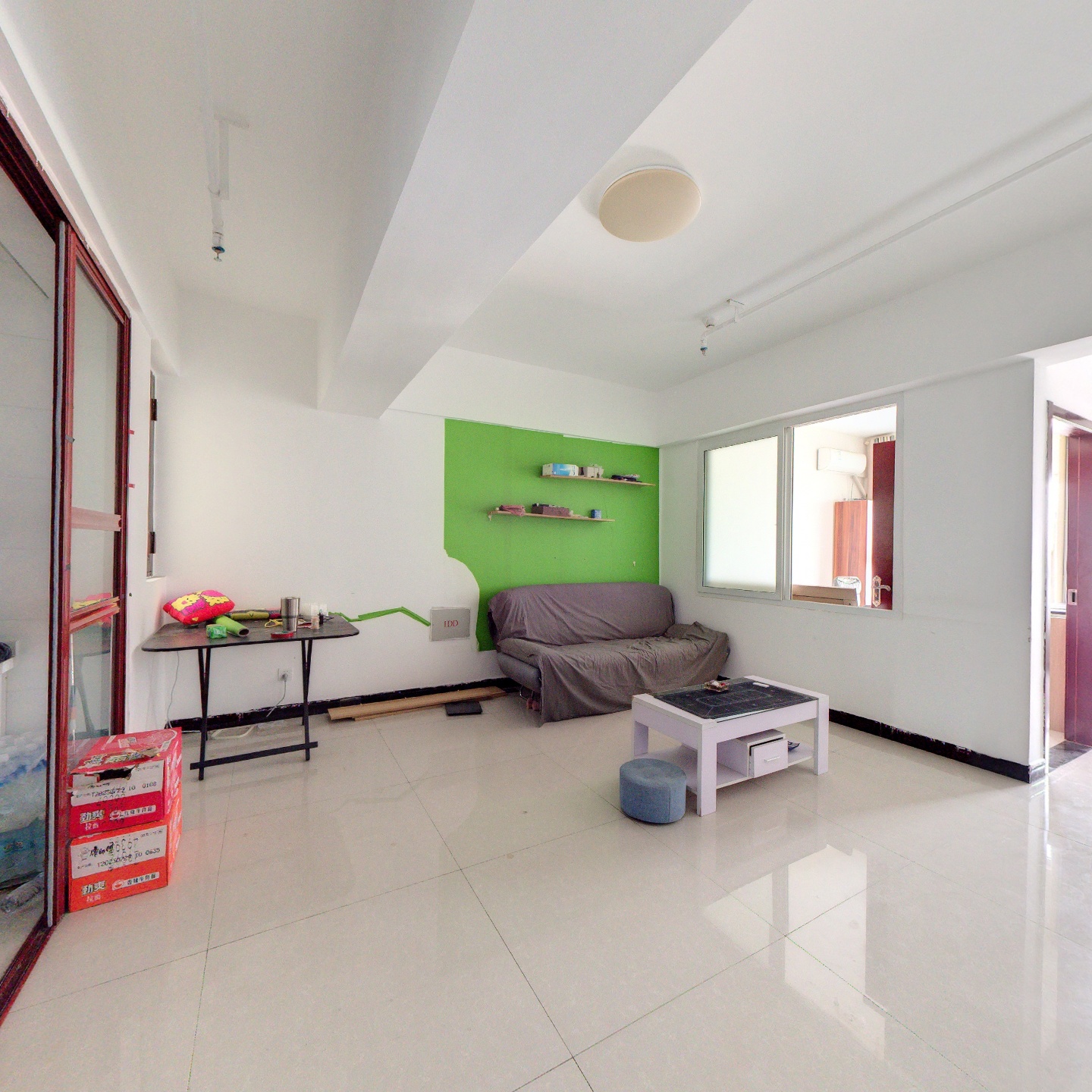 临 近宜家旺商场，槐林菜市场，交通便利购物方便