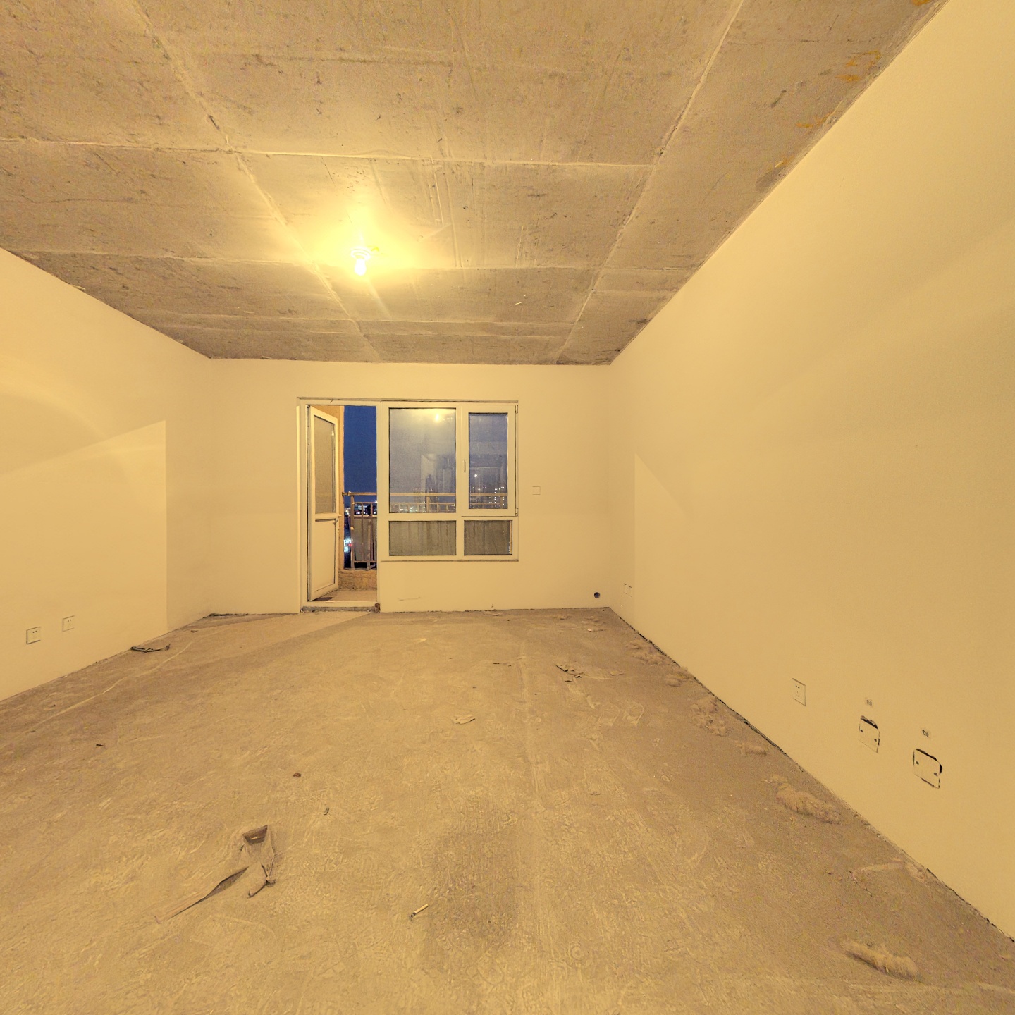 中间楼层无遮挡，毛坯任意装，有车位