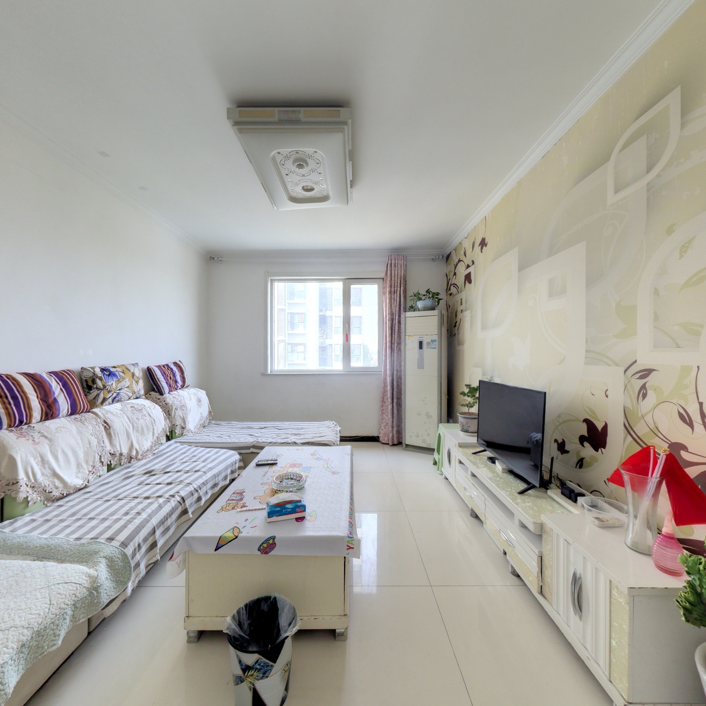 宏远宜居园 精装两居中间楼层 满二 拎包入住