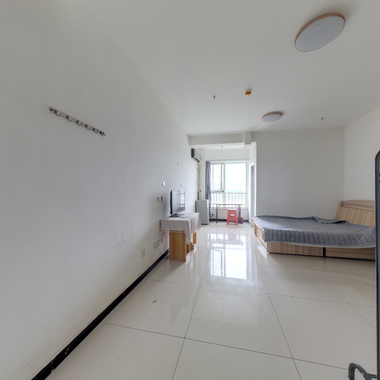 诚意出售 G4高速口 范阳路 名流美域 一居室 拎包入住