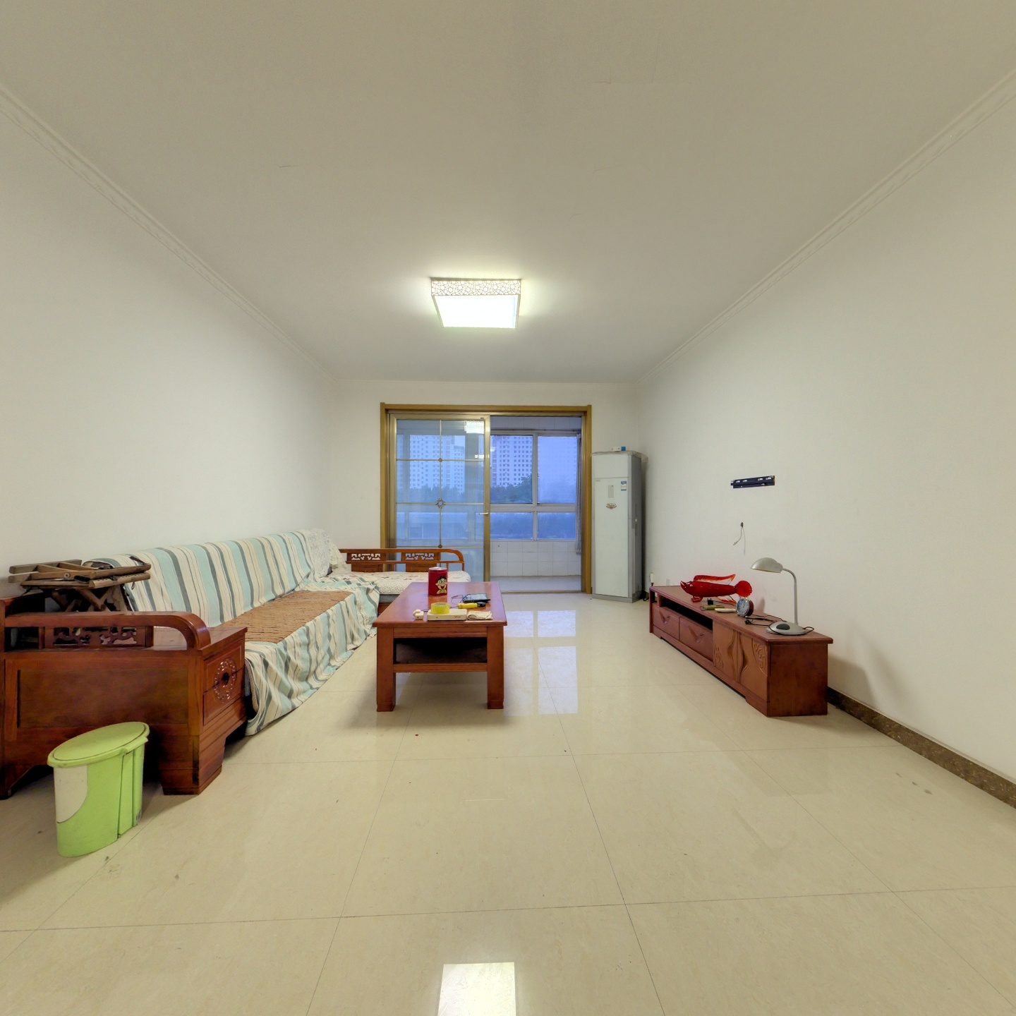 平章府东区多层三楼132平带车库