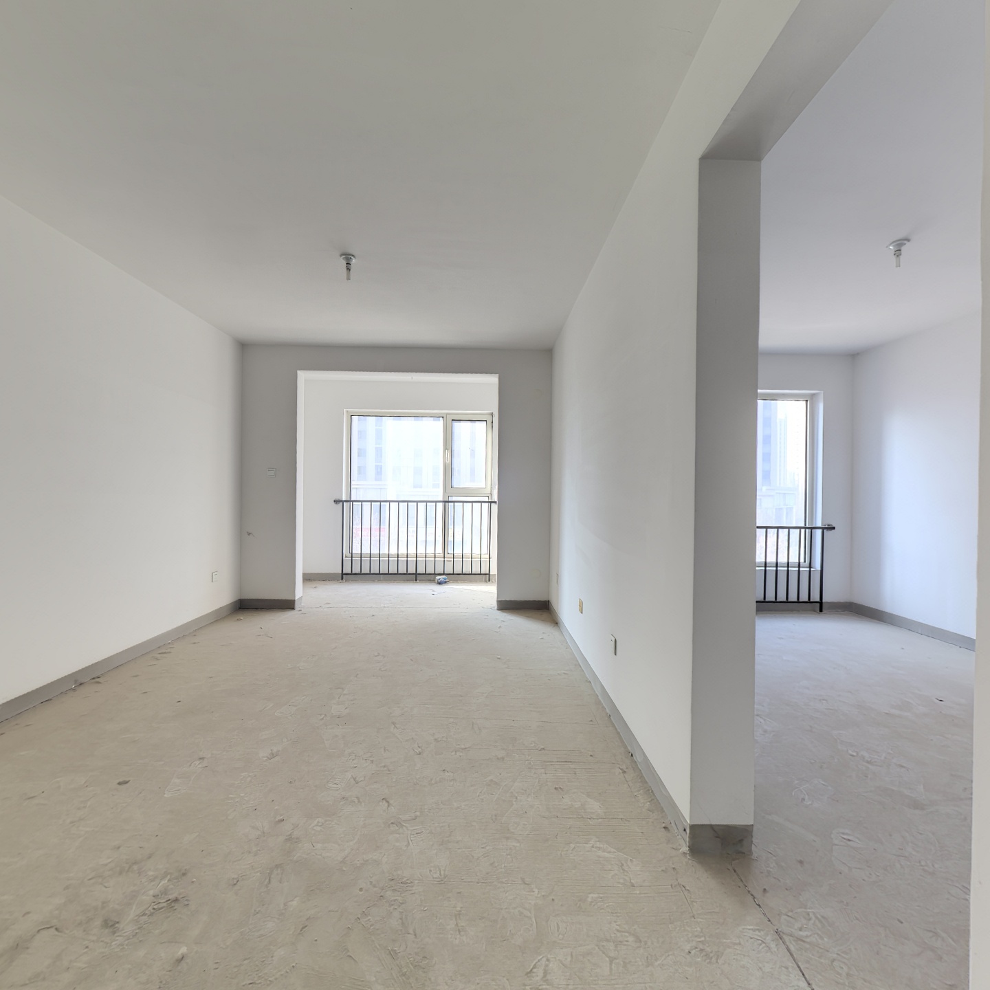 南北向的户型，采光好，户型好，视野好