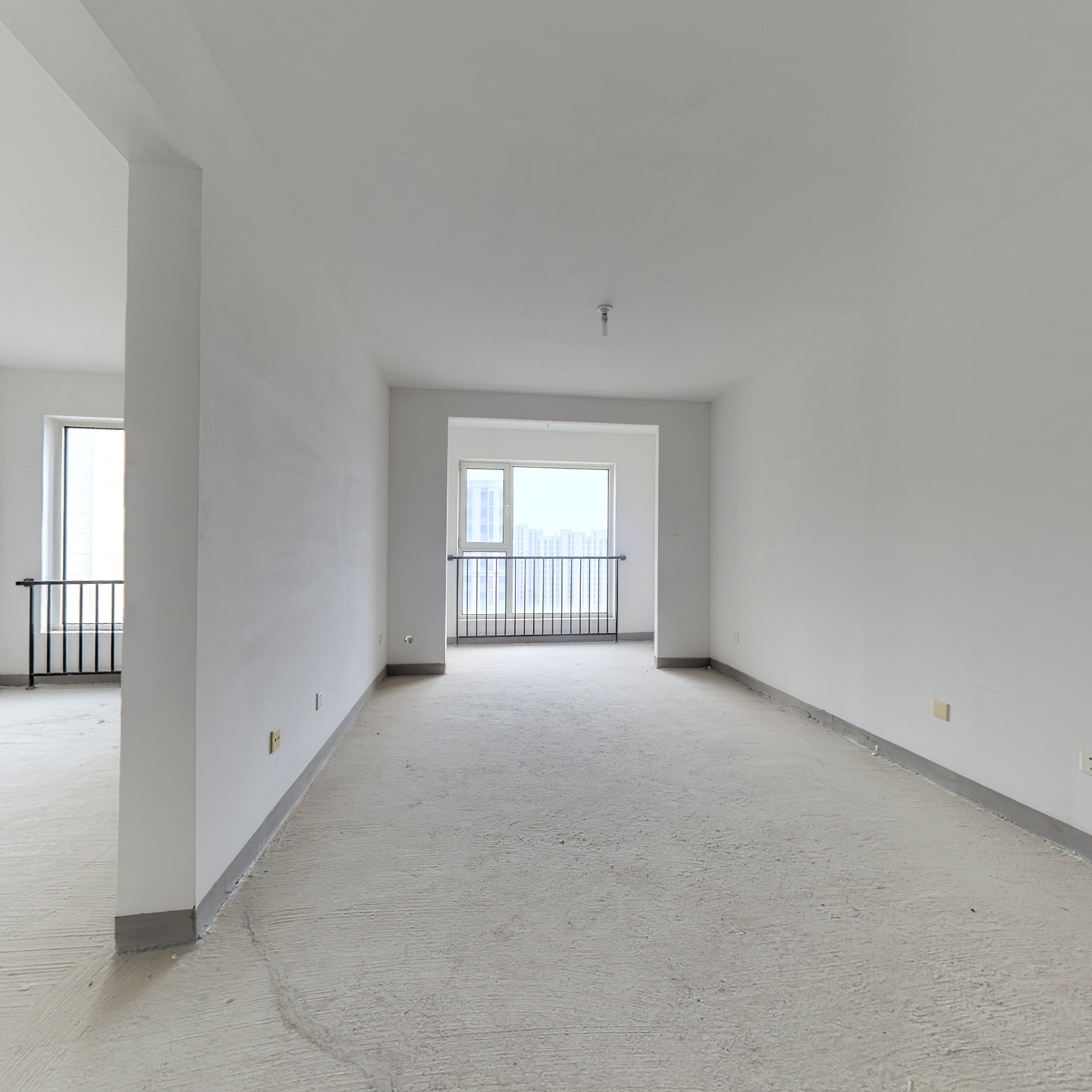 小区绿化好 70年大产权 采光好