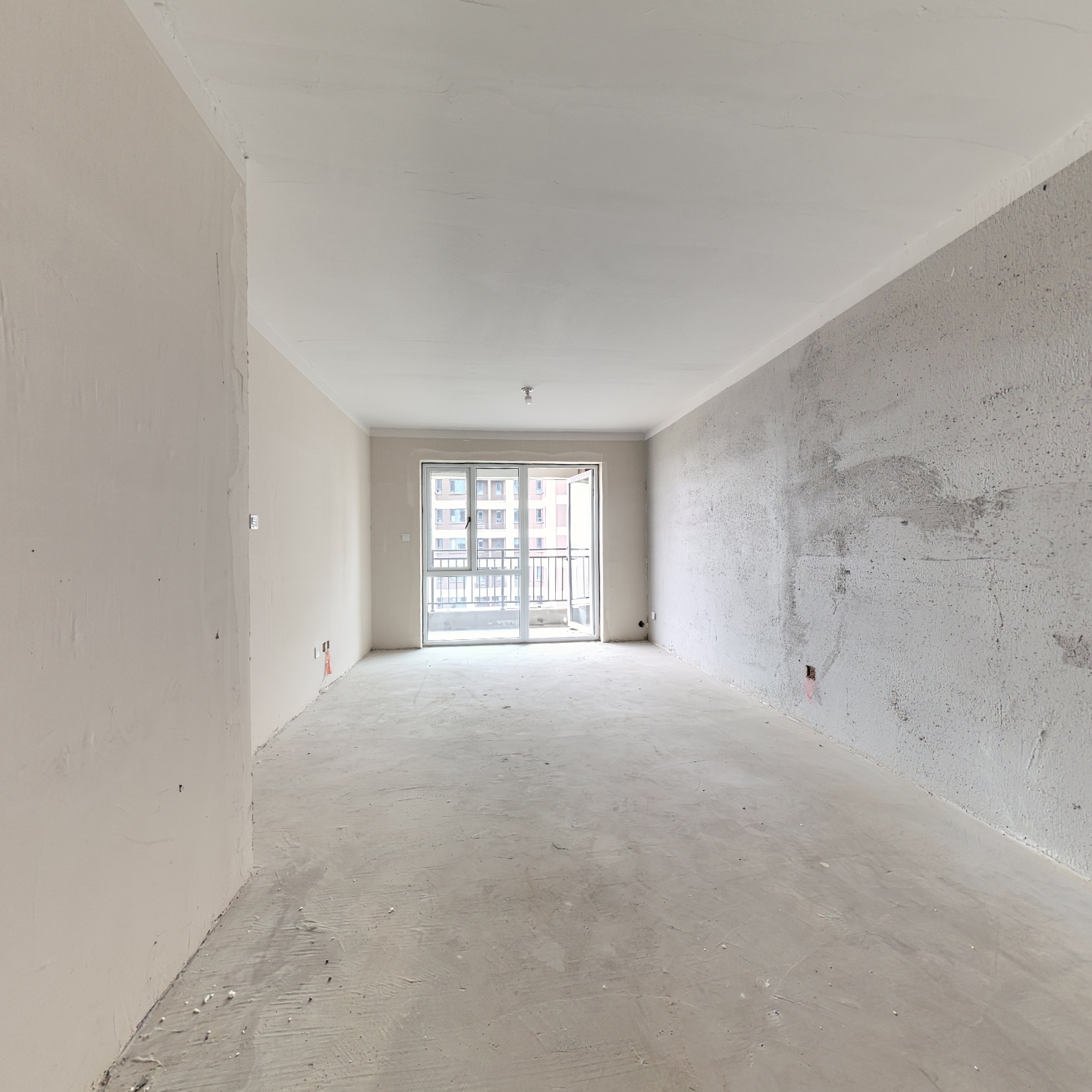 出售 滨江郦城南北通透三居双卫  现房 证快下来了