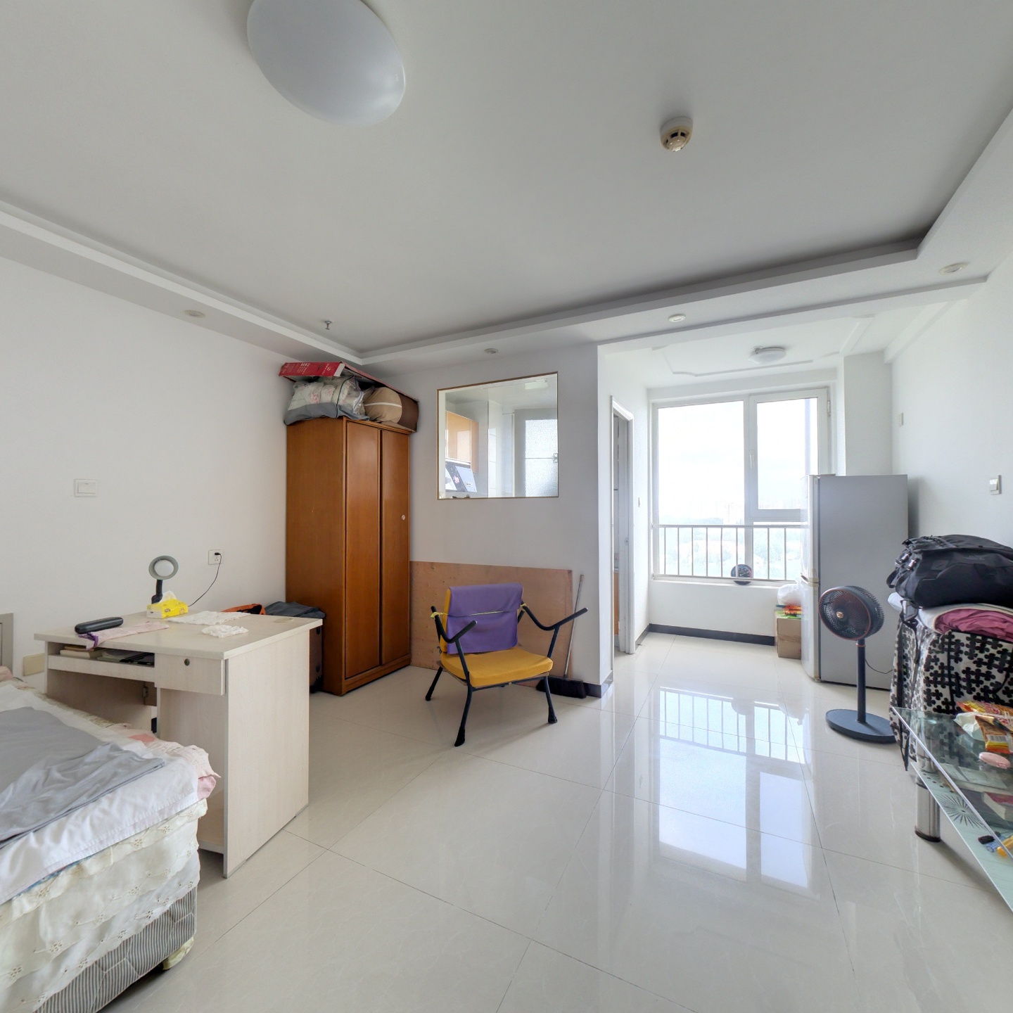 名流美域 精装修 一居室 中间楼层 业主靠谱