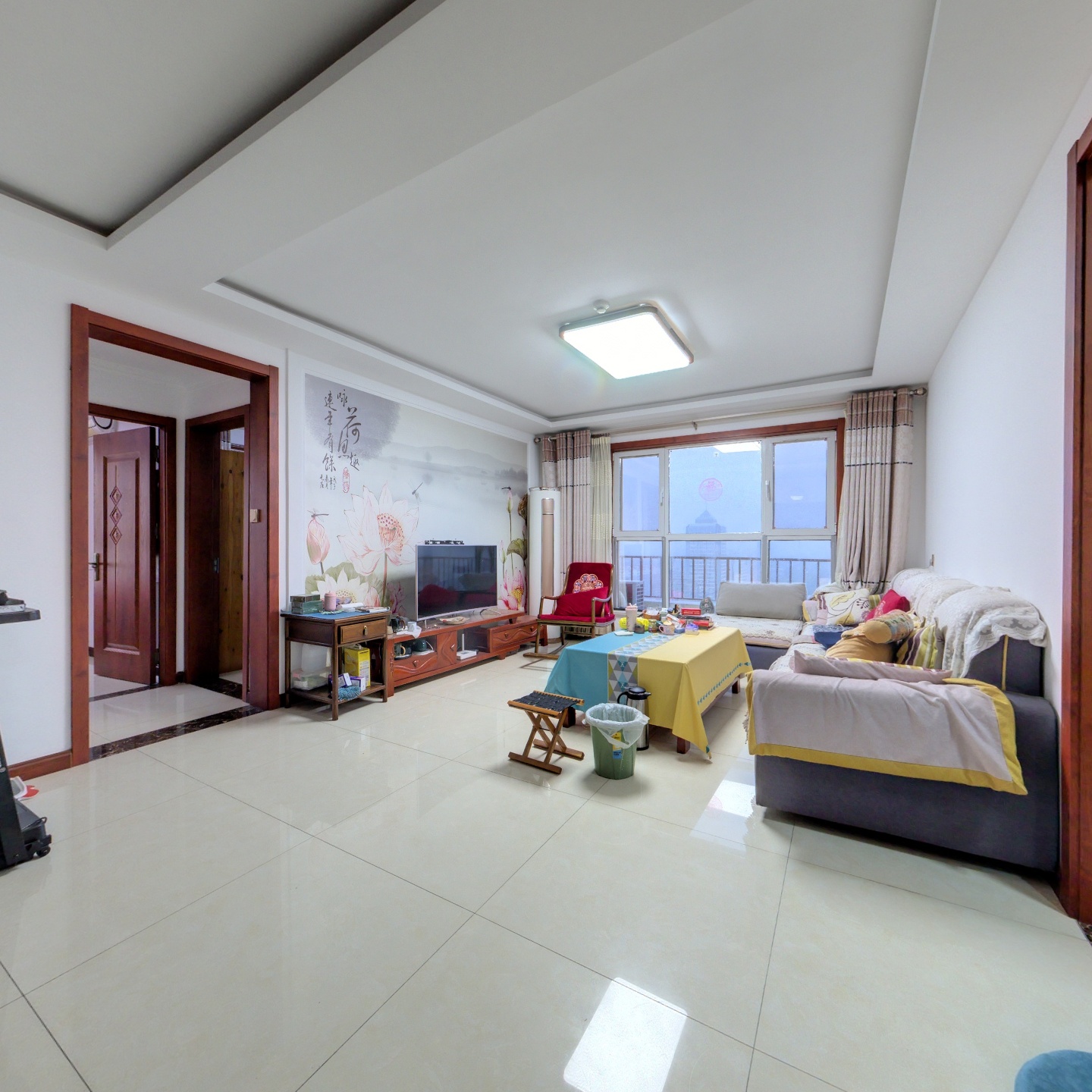 龙苑精装，3室2厅1卫带储藏室，60多万