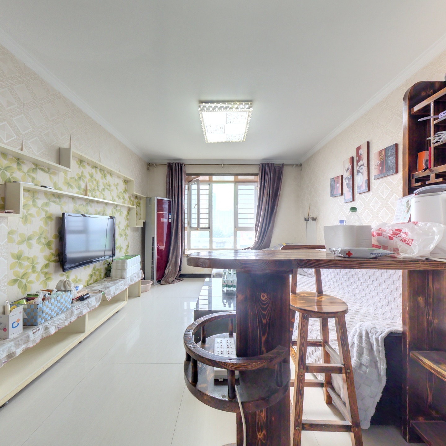 房子南向两居，房本满五唯一，价格能聊。