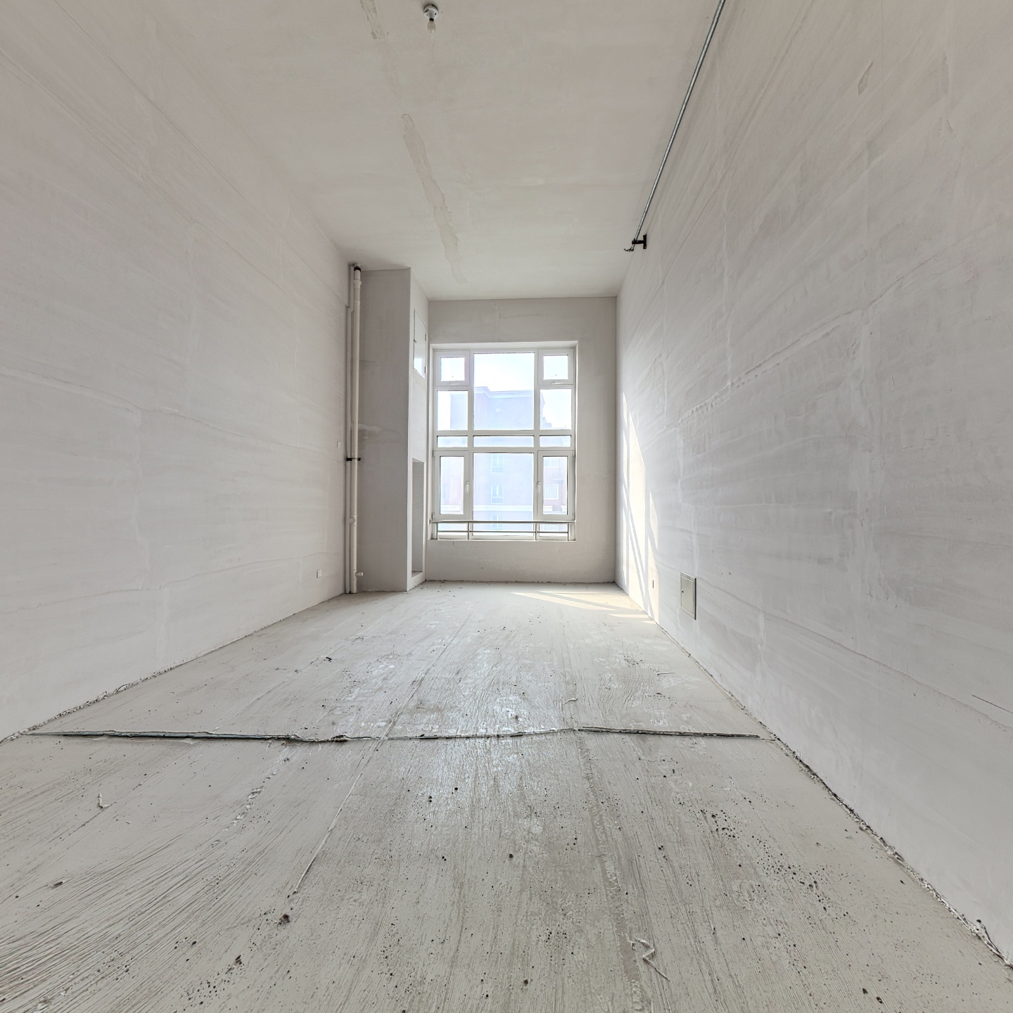 公园8090 4米8层高 大窗户 采光好 买一层带一层