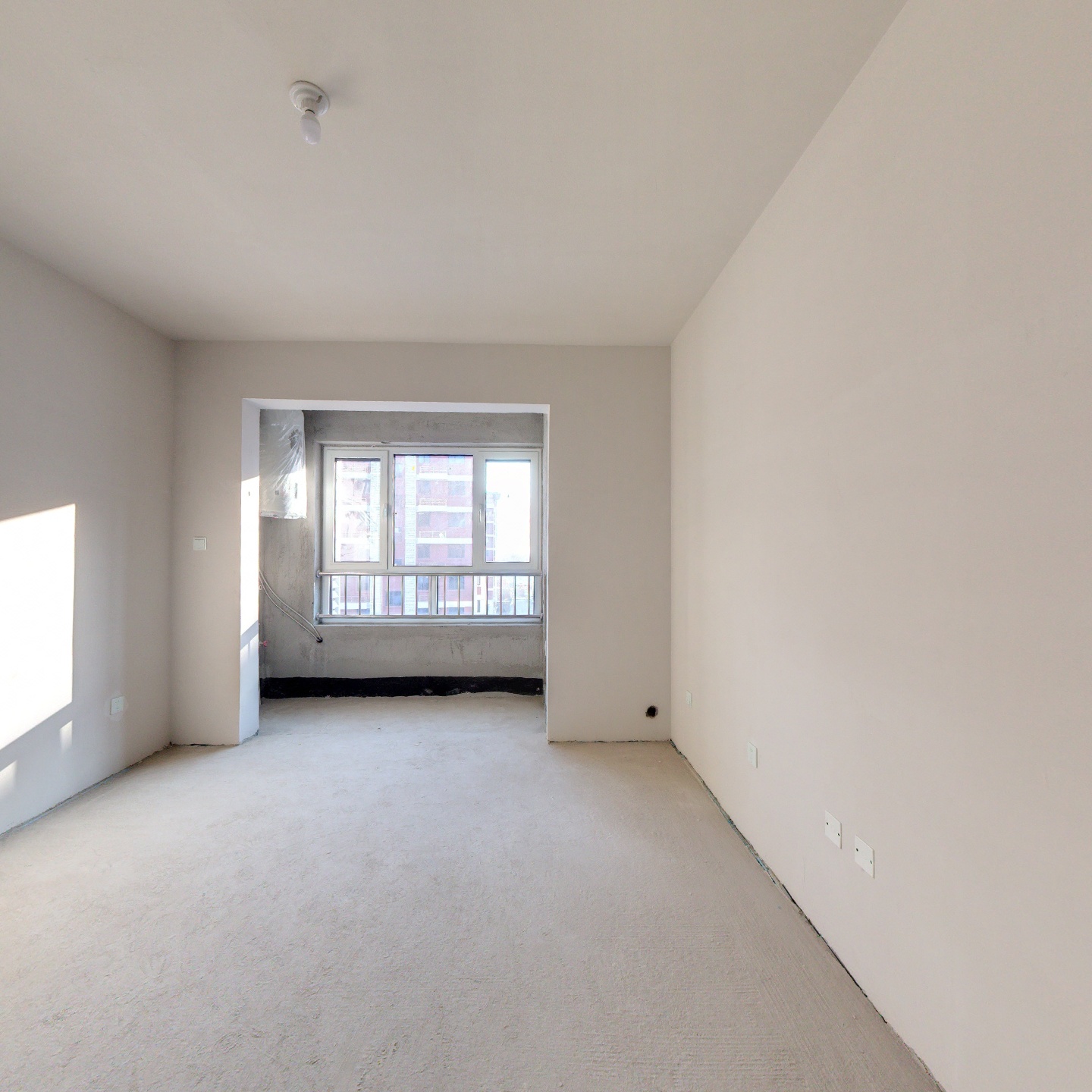 坯房 ，高楼层，采光好视野好优质大平层一梯两户洋房