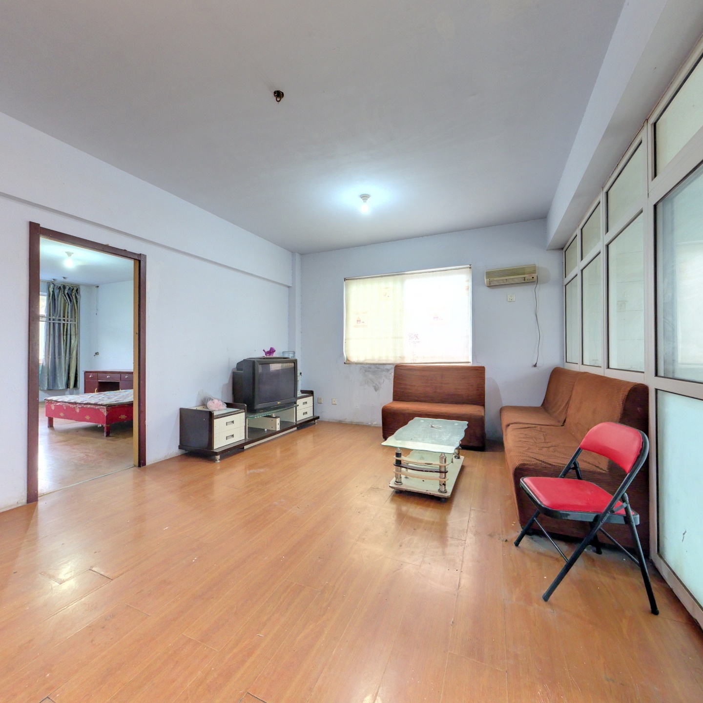 宝鼎家园4楼105平，三居室，带储藏室，采光好