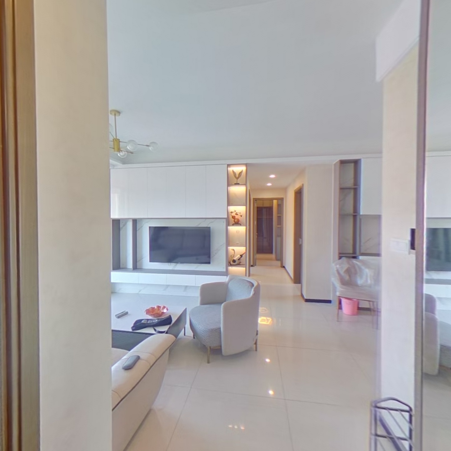 龙光·玖龙湖 4室2厅 南 北