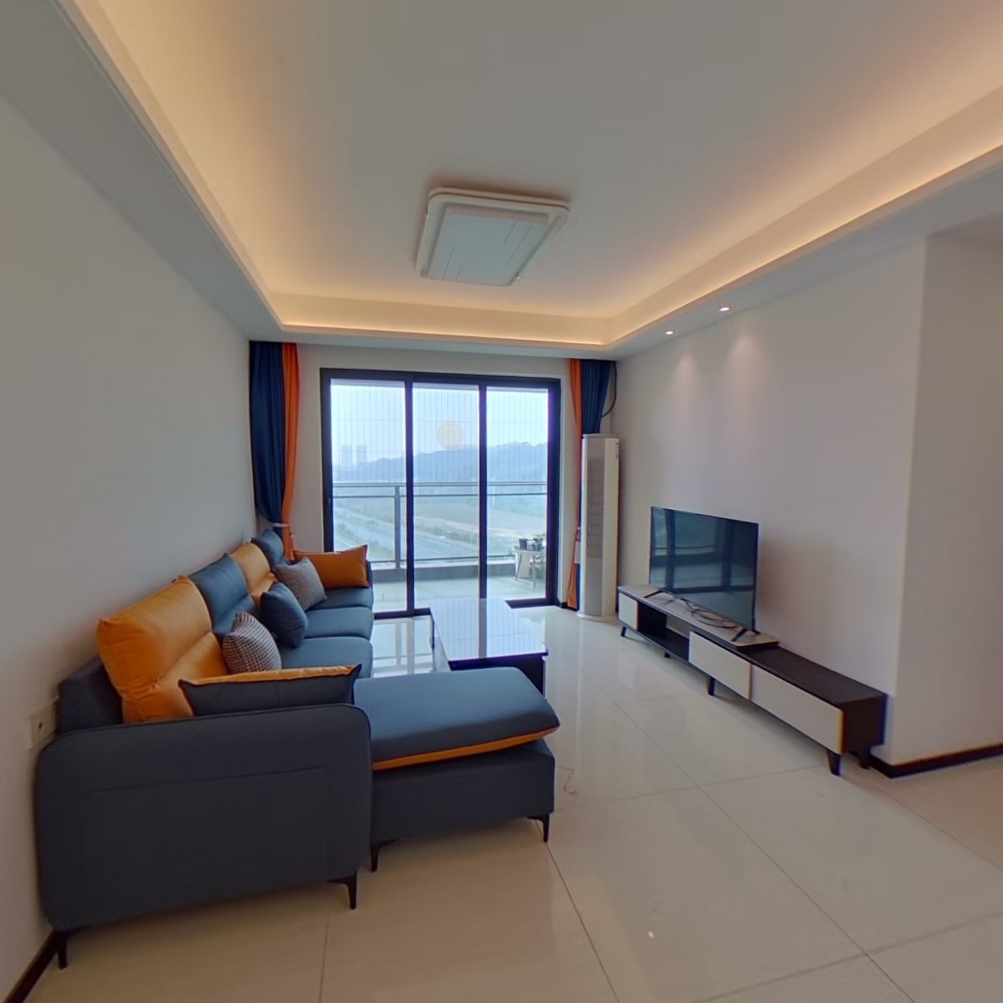 龙光·玖龙湖 3室2厅 南