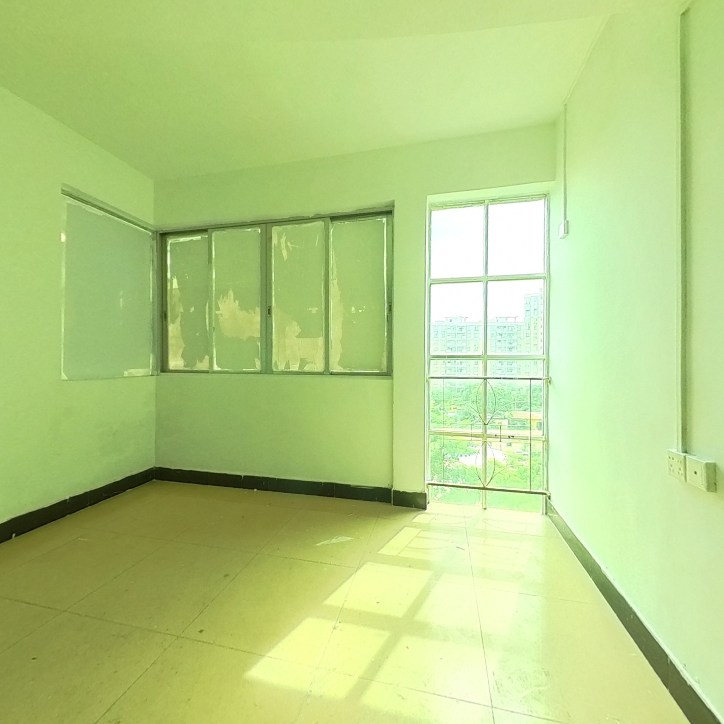 富康居 1室1厅 南