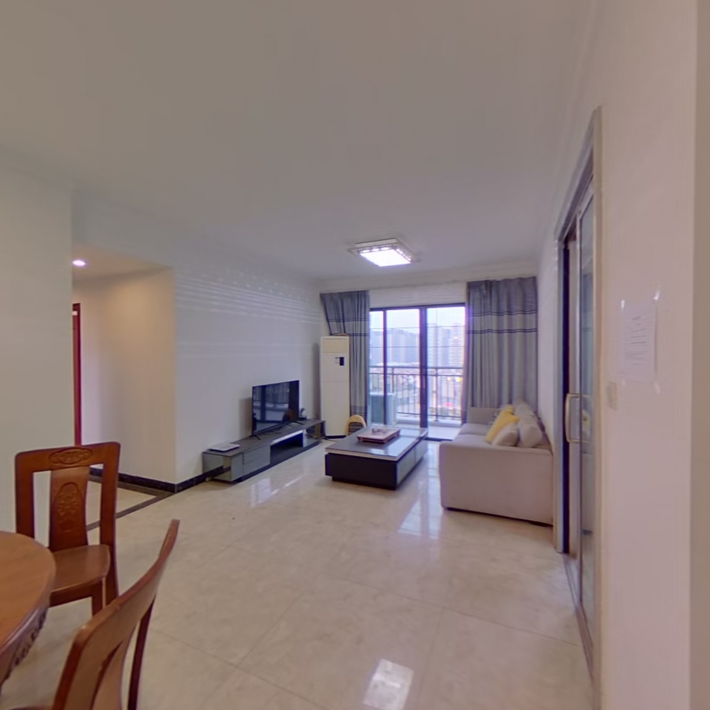 百花公馆 3室2厅 南 北 北