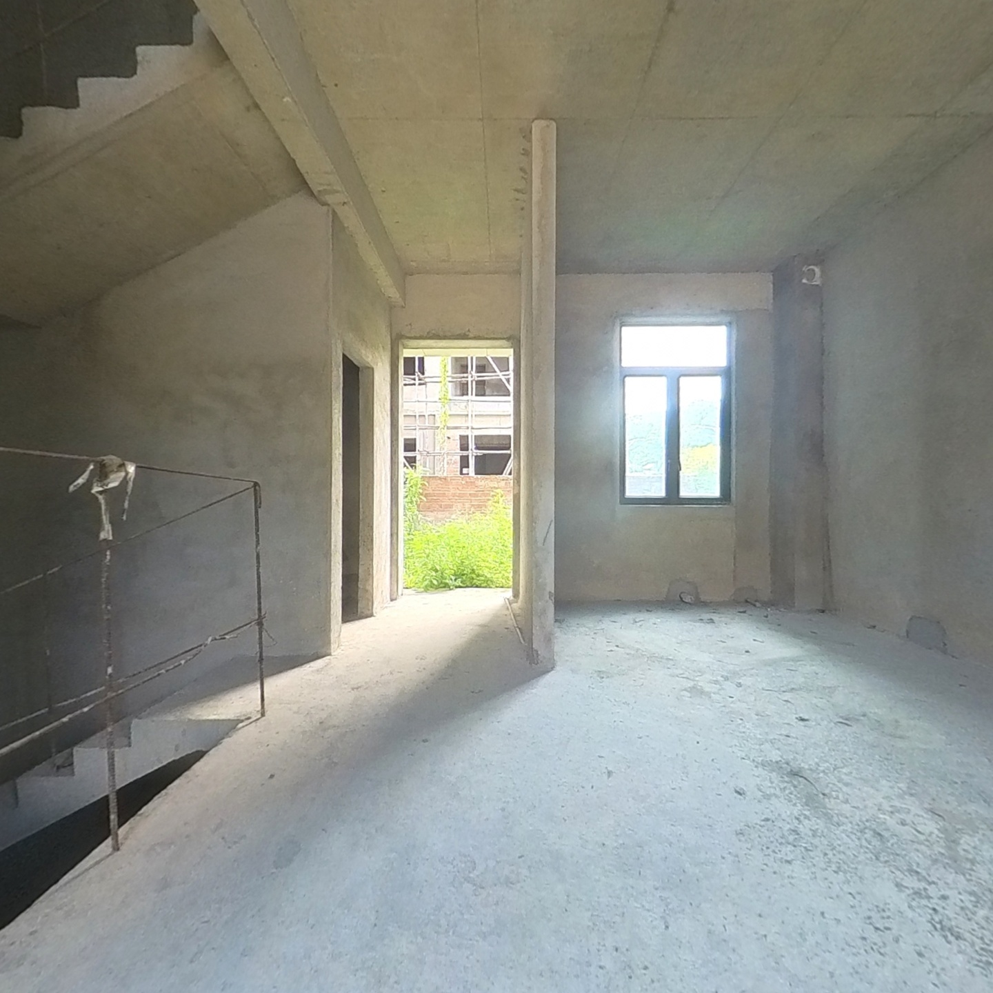 共青湖商圈的湖景单边位双拼别墅