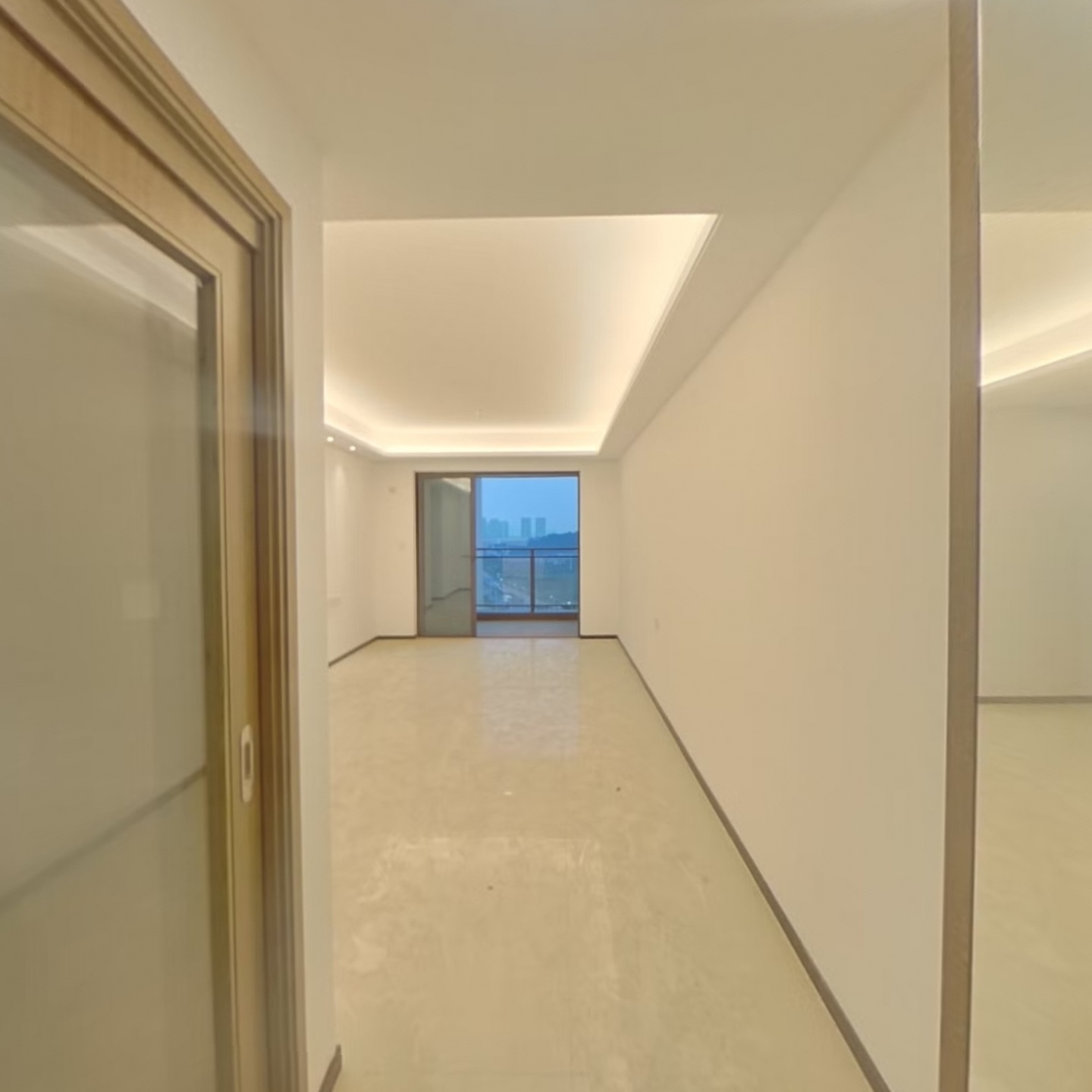 龙光·玖龙湖 3室2厅 南