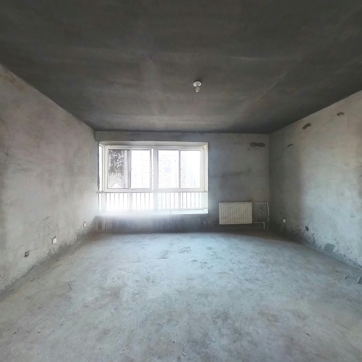 城市天地 4室2厅 南 南 东