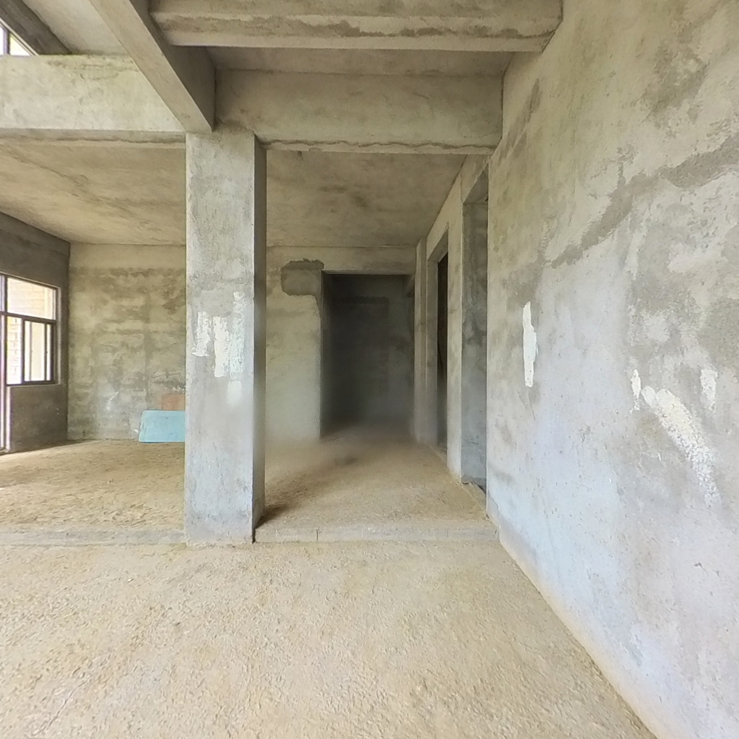 阳东花园西区 9室2厅 南